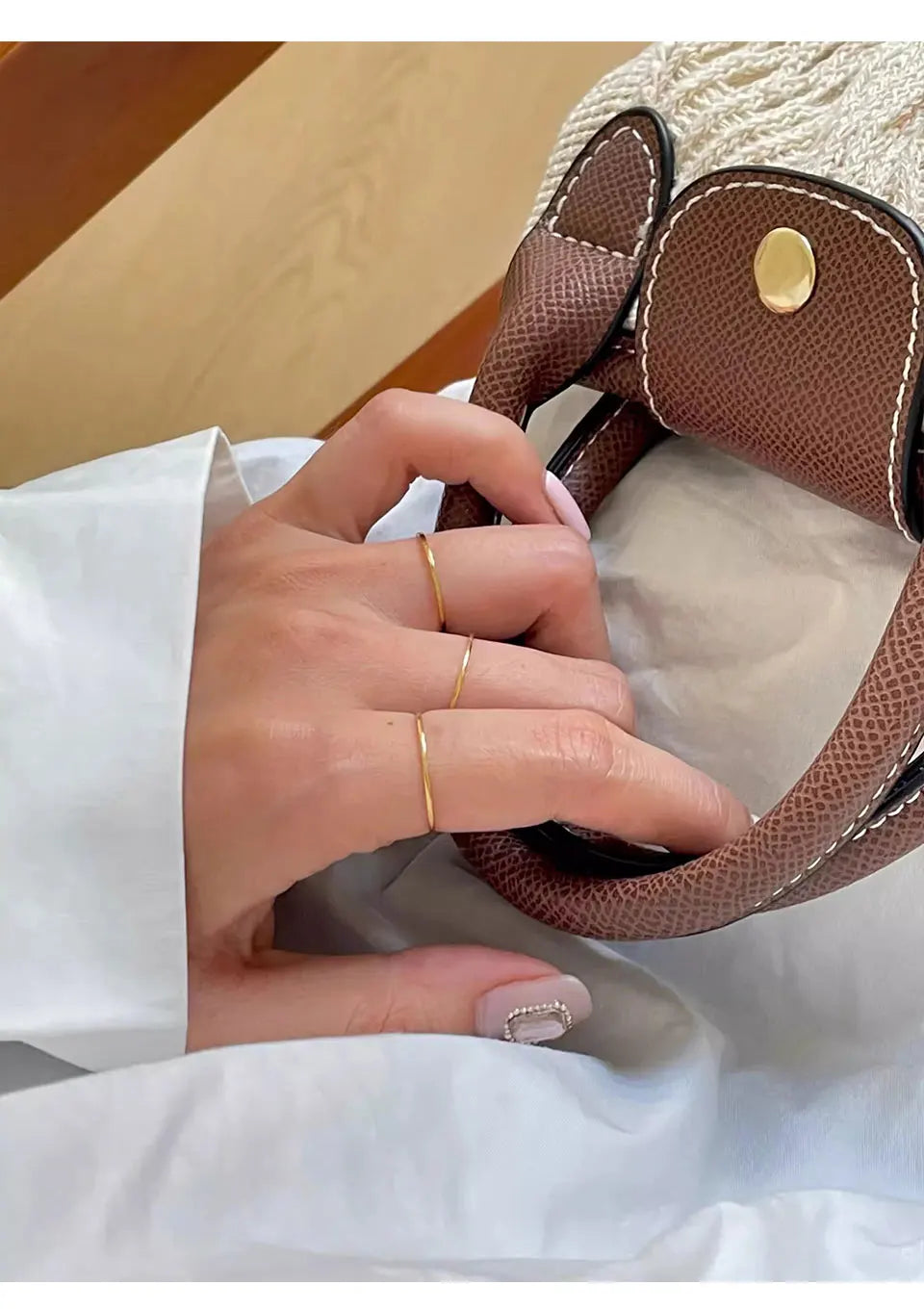 Selleve Essential Band – 18K Gold Minimal Ring